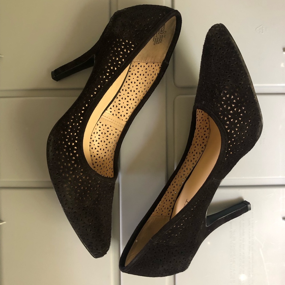 Nine West pumps